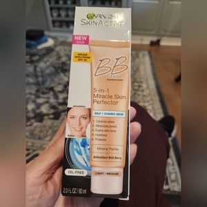 NEW Garnier BB Cream Anti-Aging 5-In-1 Miracle Skin Perfector Light Medium